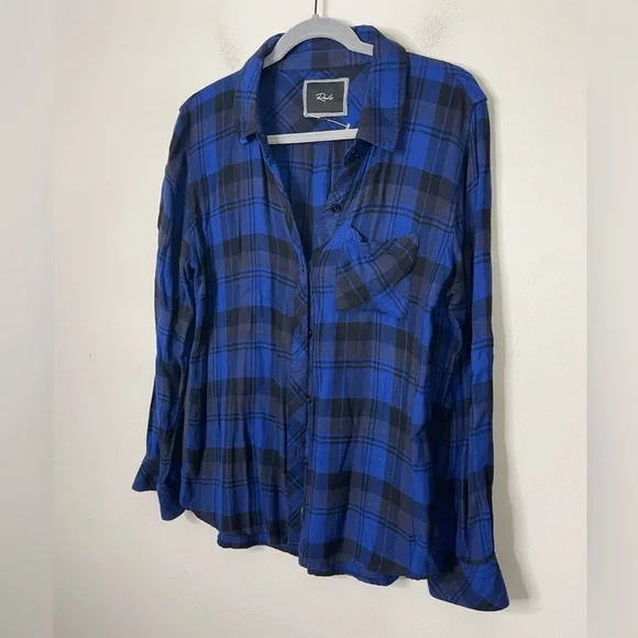 Rails Women's Blue Hunter Plaid Button-down Shirt in Blue Buffalo L - Picture 2 of 9